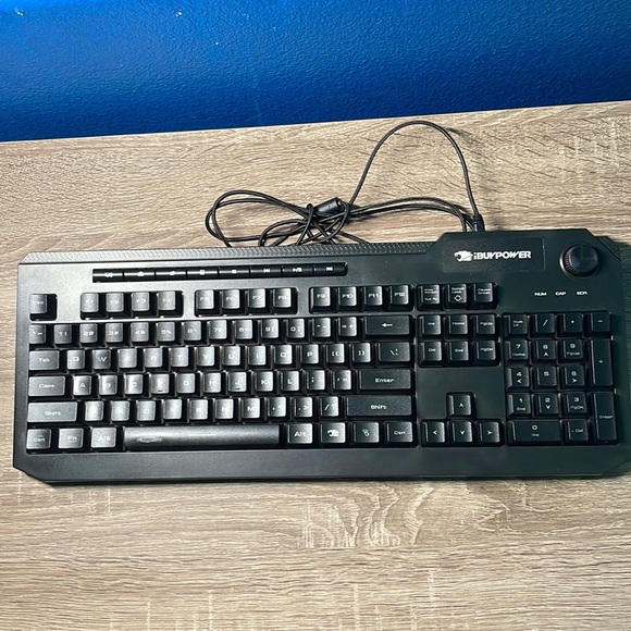 IBuyPower Keyboard - Picture 2 of 5